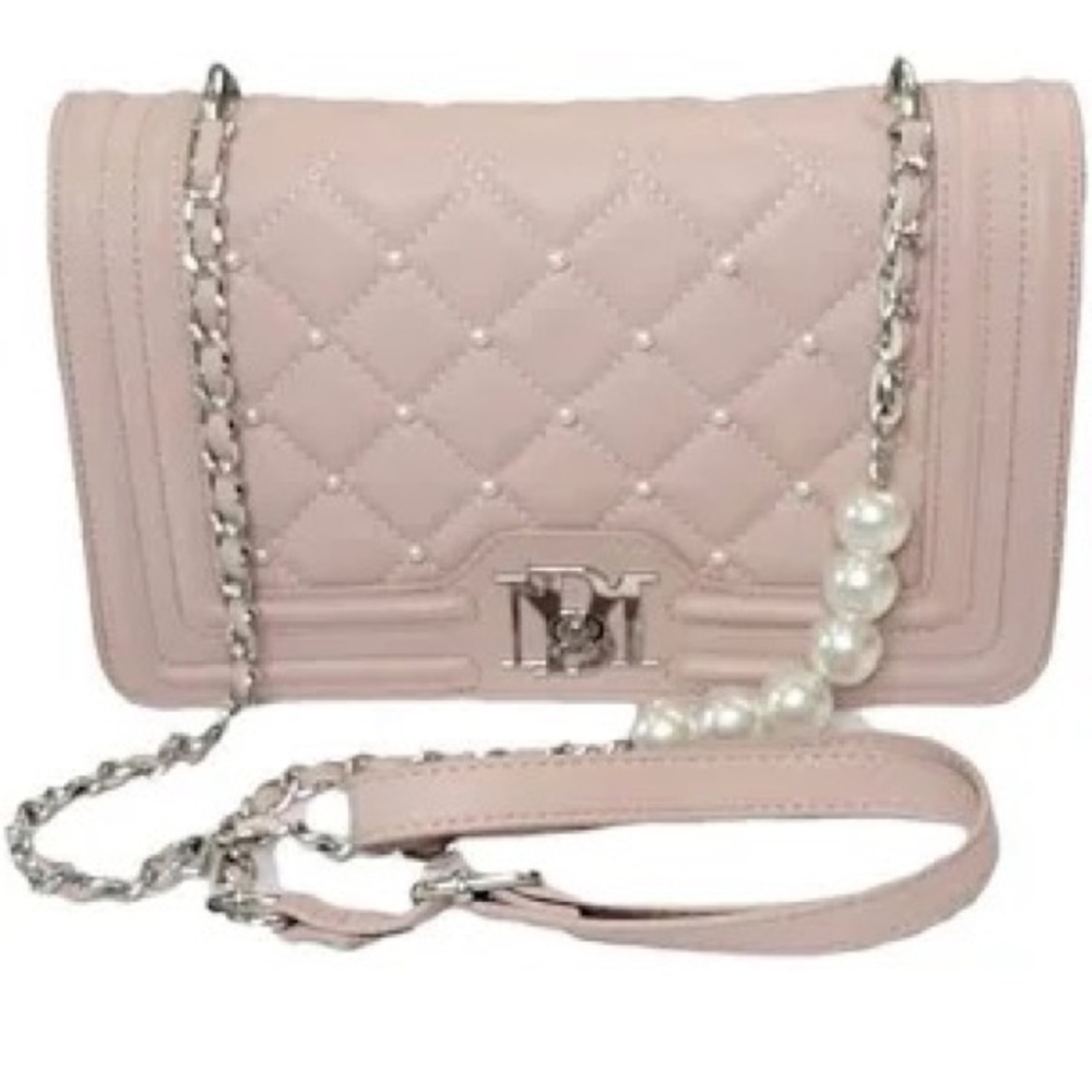 TT: Badgley Mischka Quilt Letter Lock Pearl